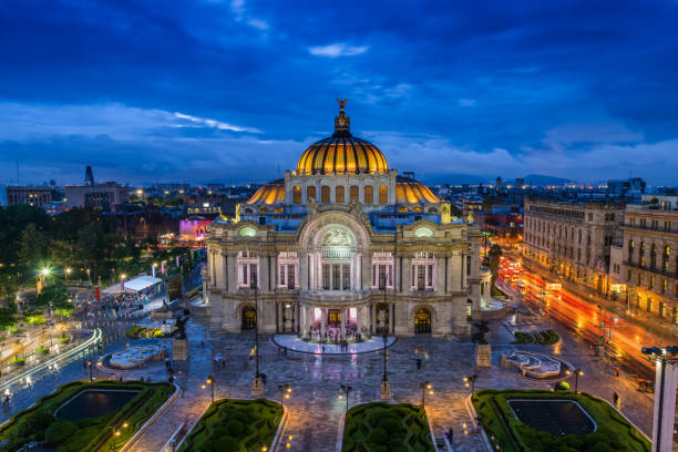 Recorrido en el Palacio de Bellas Artes