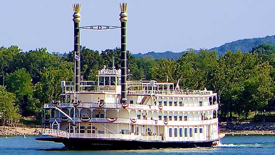 Showboat Branson Belle