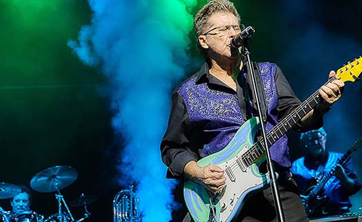 The Silver Star dinner show offers bands and music as their specialty